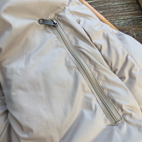 WOMENS PATAGONIA DOWN PUFFER HOODED PARKA, SIZE XS - Picture 13 of 14